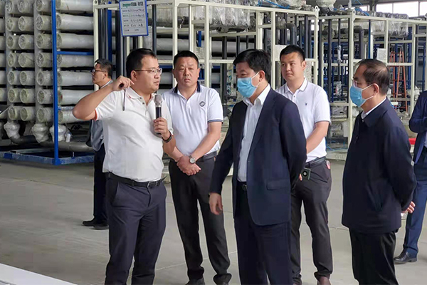 辽宁省葫芦岛市市长杨军生莅临北票市一诺环保产业集团考察并指导工作 辽宁省葫芦岛市市长杨军生莅临北票市一诺环保产业集团考察并指导工作